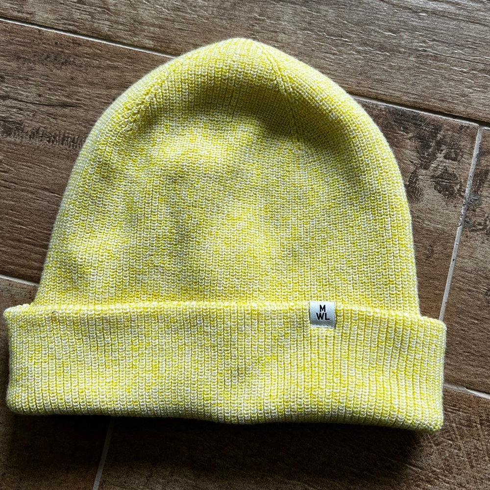 Madewell beanie 💛
